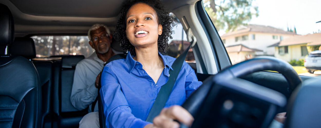 Benefits of using senior transport services